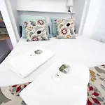 Stylish Studio Gio 211